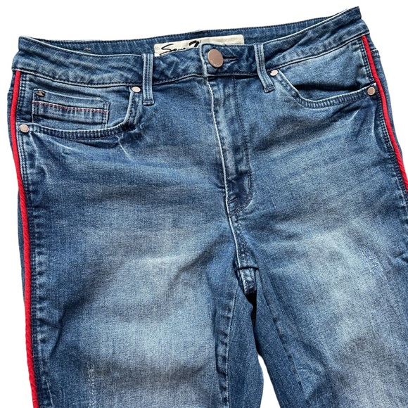 Seven7 size 10 mid rise ankle distressed skinny jeans with red stripes down legs - Picture 6 of 16